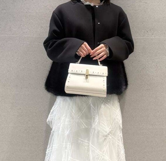 CELFORD 🫐【リュタン】ビジュースタッズポシェット（M）🫐 | ウサギ