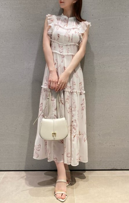 SNIDEL 大人気Sustainableプリントプリーツワンピース入荷