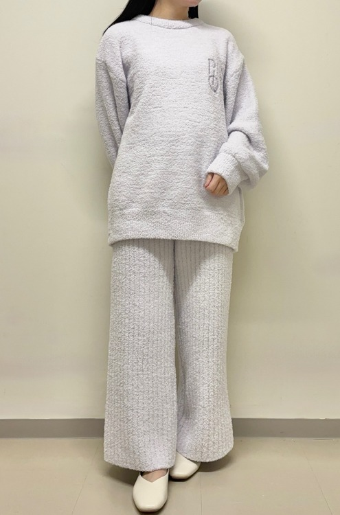 淡色と刺繍がキャッチーなセットアップ | ウサギオンラインストア 淡色と刺繍がキャッチーなセットアップ | ウサギオンラインストア