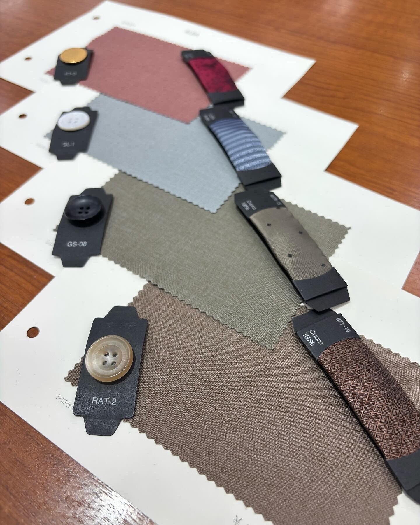 ★オーダー　ayaページ AI SPEED ORDER新作生地のご紹介 | スーツセレクト | 那覇メイン