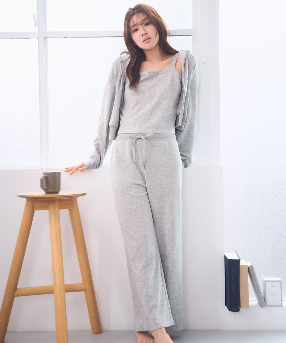 ～再入荷～　薄手で軽いスエット3点SET登場🎉