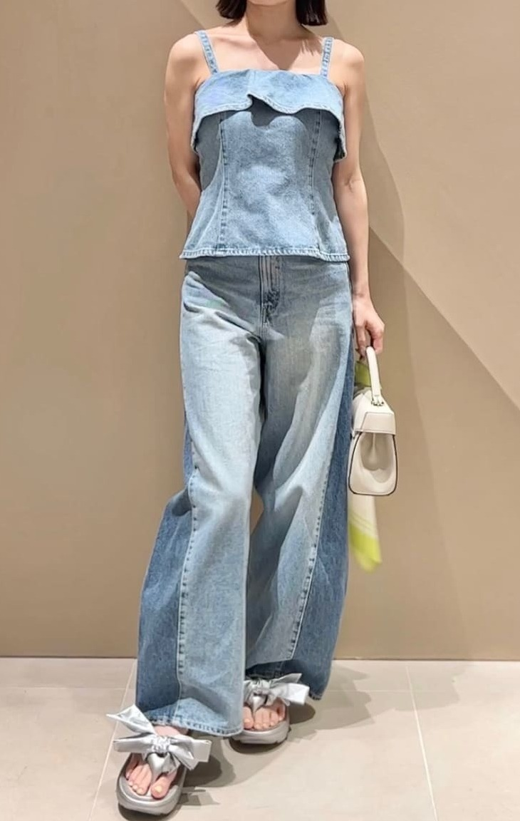 FRAY I.D 🌿バレルフォルムデニムパンツ🌿