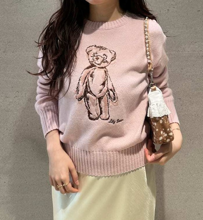 LILY BROWN　🤎【Lily Bear】エンブロイダリーニット🤎