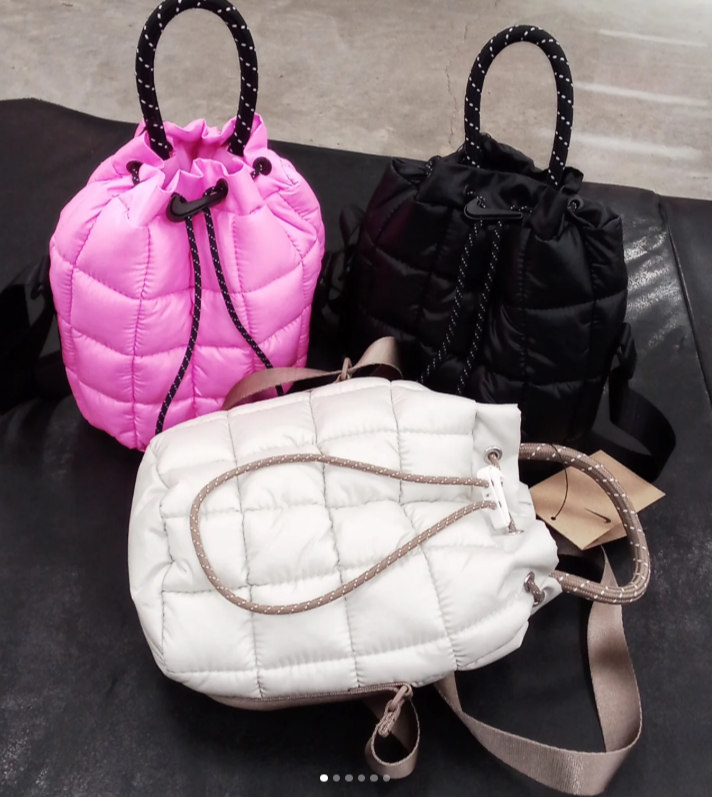 【NEW ARRIVAL】Nike Sportswear Puffle Tiny Tote