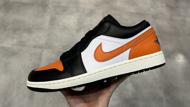 JORDAN BRANDエア ジョーダン 1 LOW