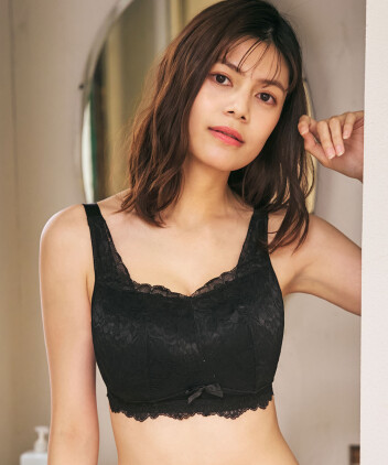 やわらかノンワイヤーで大きな胸も「垂れ見えしない」✨