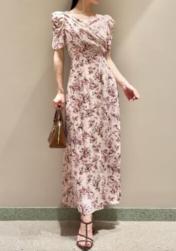 SNIDEL　🧡レーヨンカシュクールプリントワンピース🧡
