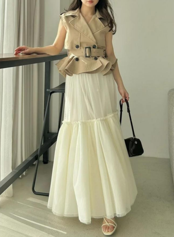 SNIDEL🌸ノースリトレンチトップスとゴージャスなチュールスカートのセットアイテム