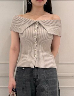 SNIDEL🖤オフショルカラーが小顔効果も抜群な美シルエットニットトップス