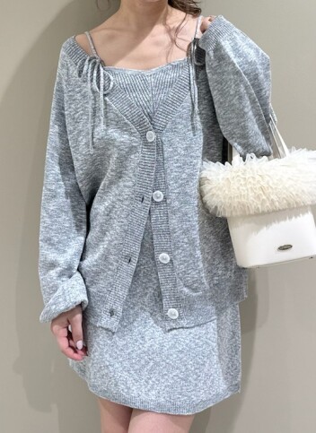 S A L E 】USAGI ONLINE限定 LILY BROWN チャイナビジューニット