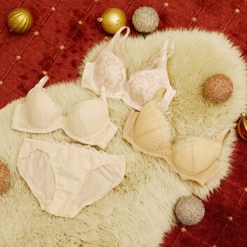 クリスマスに🎄夢みるブラ✨ビューティホワイト✨