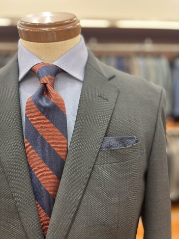 【NEW ARRIVALS】🍁Green color suit