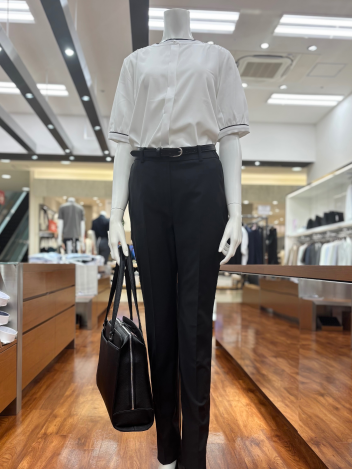 インターンスーツをお探しならスーツセレクトへ！