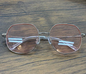 新作サングラスのご紹介♪