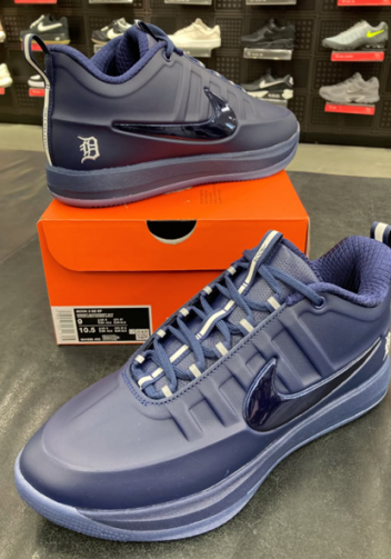 🏀 NIKE New Arrival 🏀 BOOK 2 SE EP “Tigers”