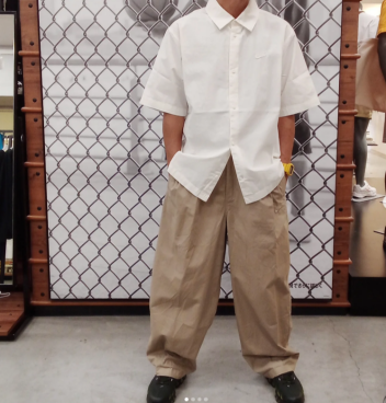 【25 Nike Fall Style】秋のおすすめセットアップ ゆるっと着こなす、Nikeの新作シャツ＆パンツが登場