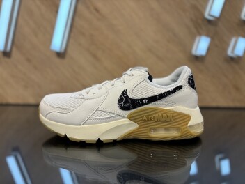 【NIKE】新作入荷☆