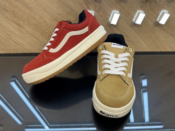 VANS グラッソ