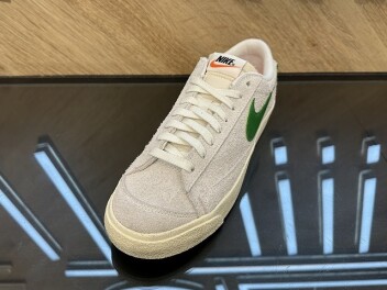 【NIKE】ブレーザー LOW '77 PRM