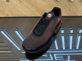 【NIKE】エア マックス DN ES