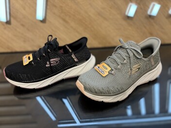 【SKECHERS】新作入荷☆
