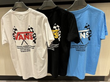 【VANSアパレル】新作入荷☆