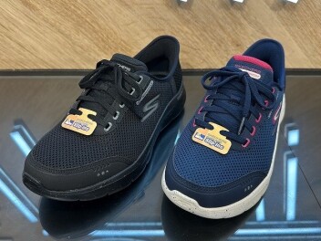 【SKECHERS】新作入荷☆