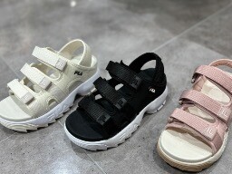 【FILA】サンダル入荷☆