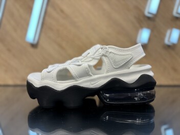 【NIKE】新作入荷☆
