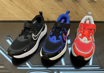 【NIKEキッズ】コズミック ランナー PSV