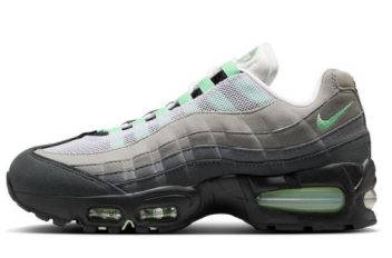 🌟NIKE　エアマックス95新色登場🌟