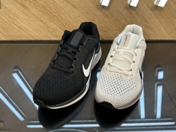 【NIKE】ランニングシューズ🌸
