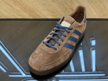 【adidas】あのちゃん着用☆人気カラー再入荷☆