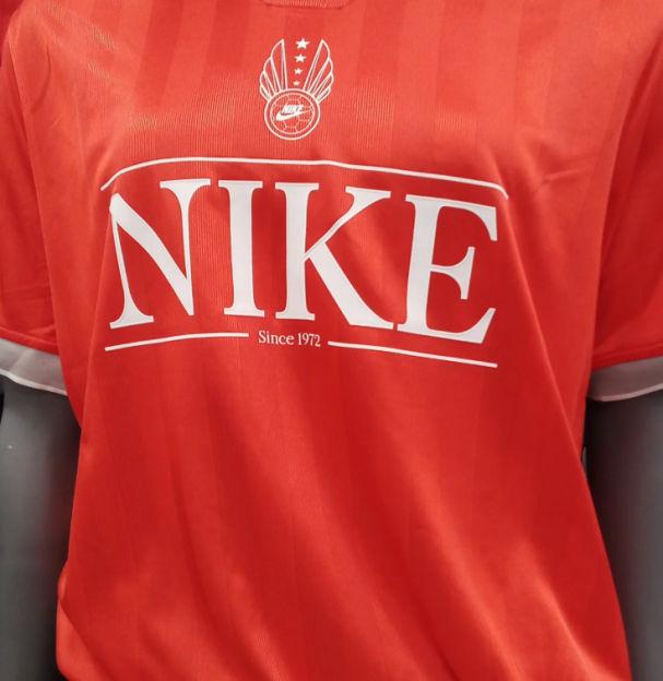 【NEW ARRIVAL】Nike Sportswear Women’s V‑Neck Jersey Top✨